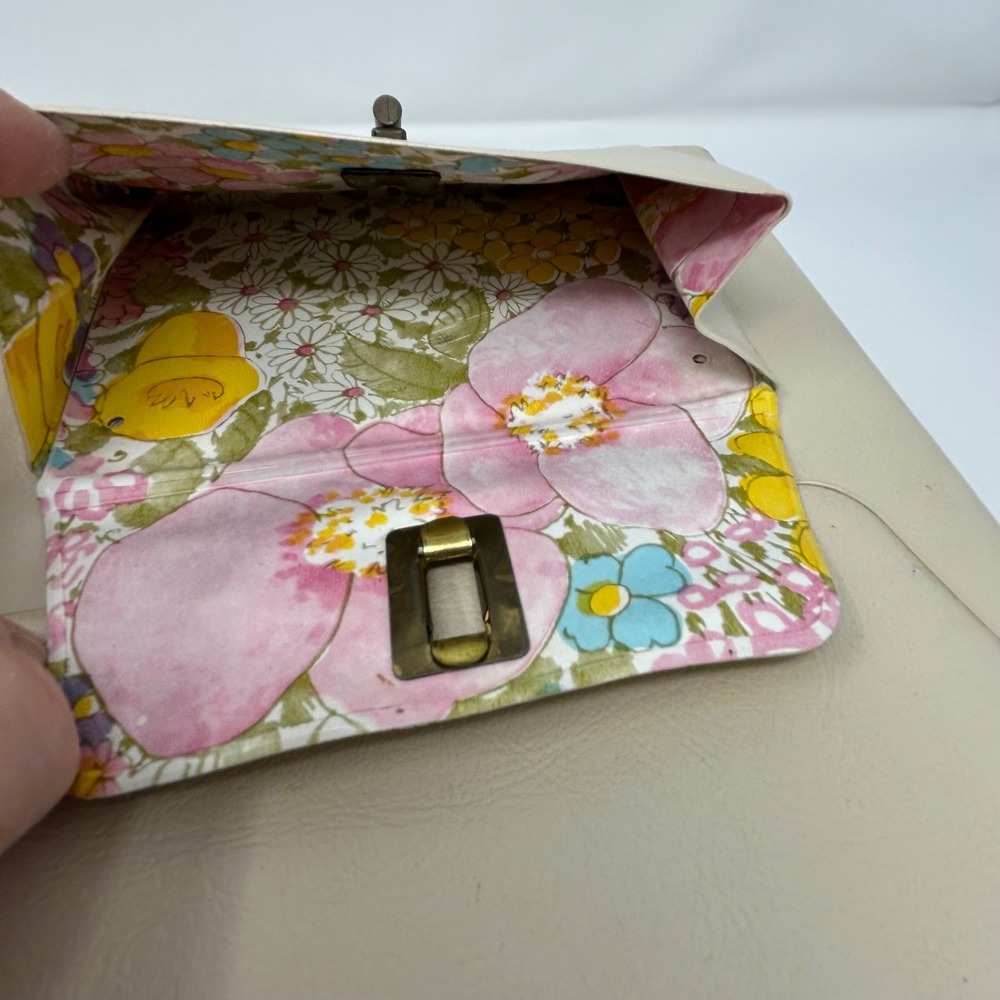 Vintage Midcentury Cream Faux Leather Briefcase Attache Case Top Handle Bag - Picture 10 of 12